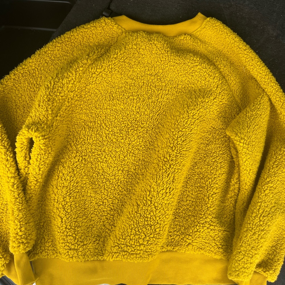 Old navy Sherpa crew neck sweatshirt size m
